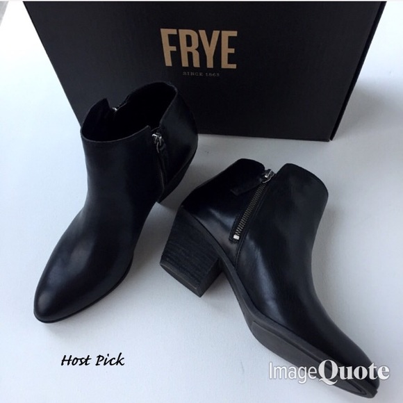Frye Shoes - 🍂Host Pick🍂 Frye Judith Double Zip Ankle Boots